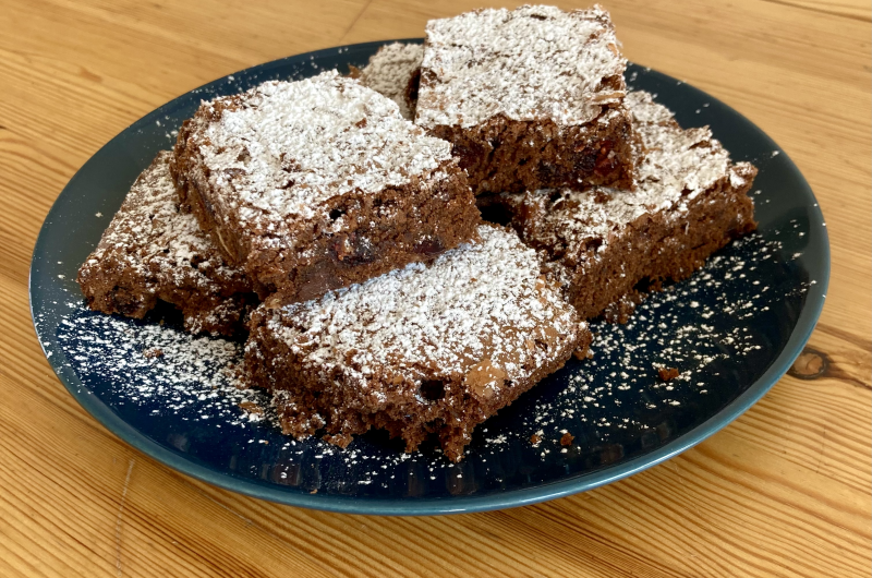 Cranberry Brownies with Pretzels