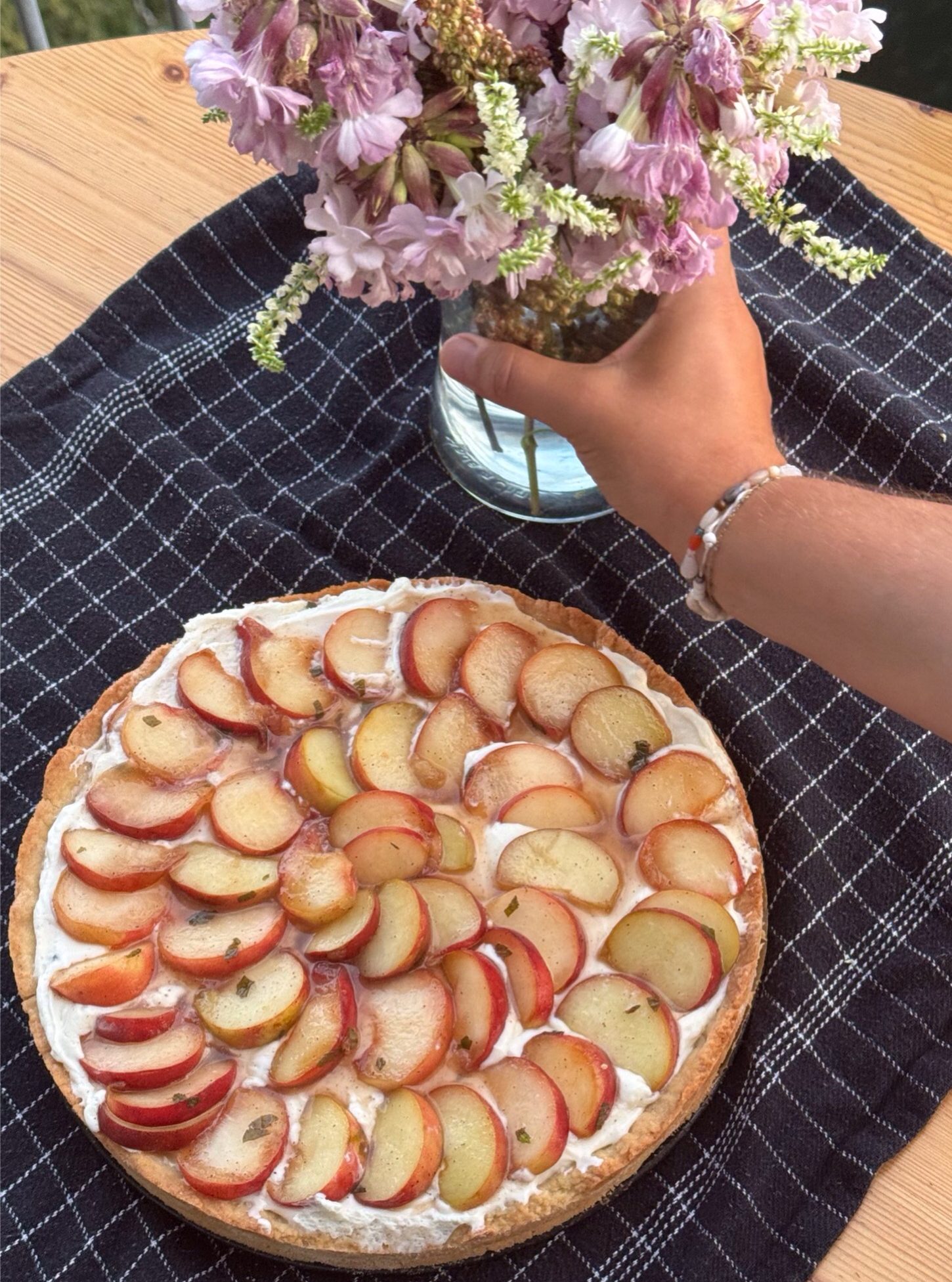 Mascarpone Peach Tarte